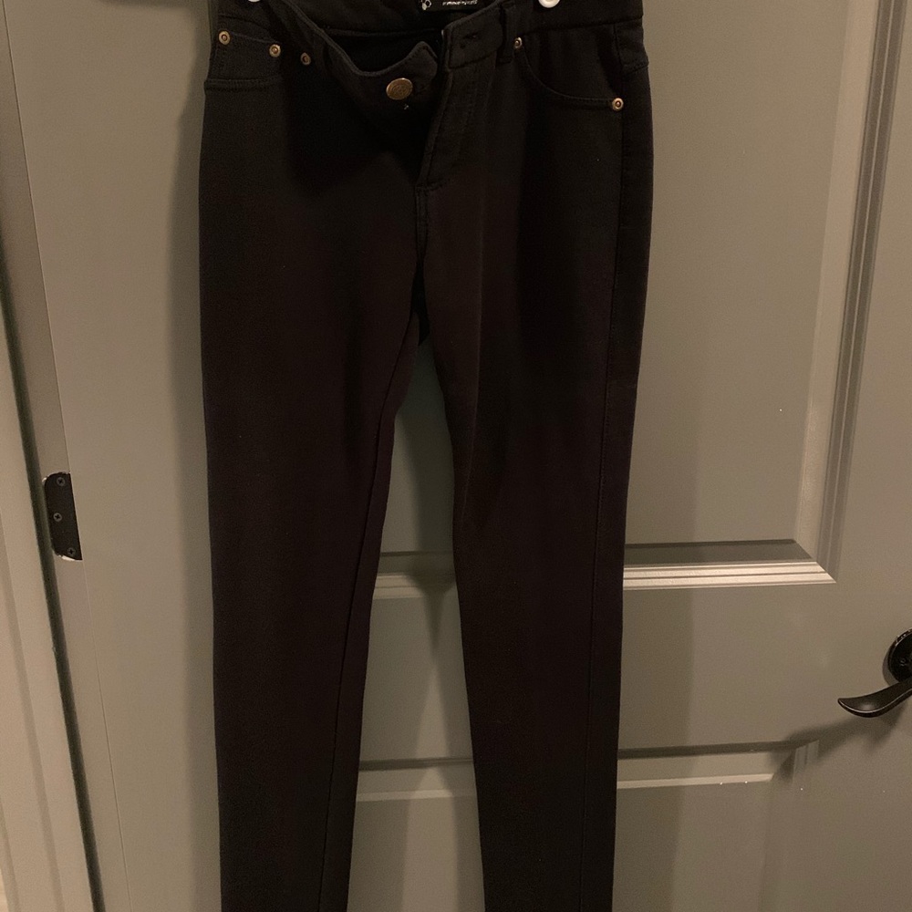 Black stretchy pants